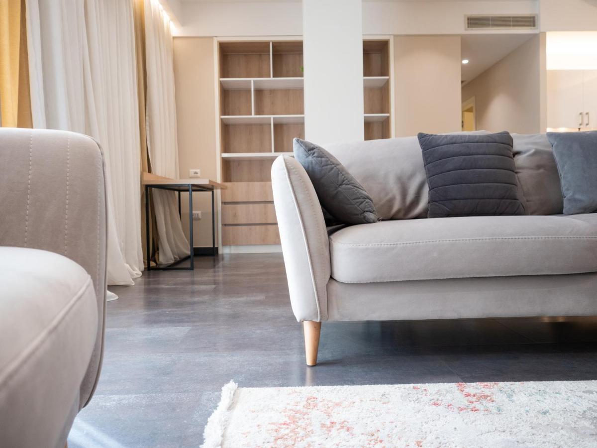 Lake Drive Rooms&Apartments Tirana Buitenkant foto
